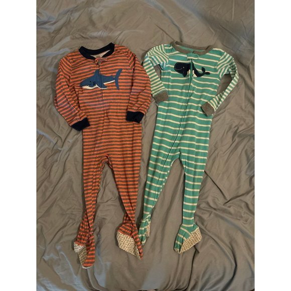 Carter's Other - 💛 10 for $13 💛 2 pairs of pajamas